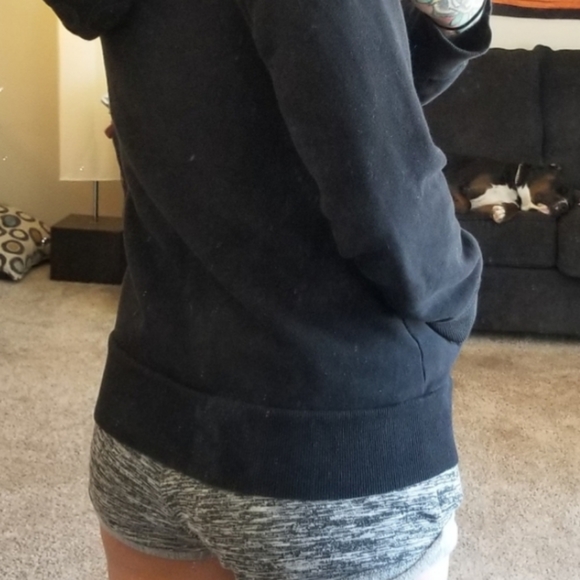 Vintage Ecko Red Hoodie Black with Gold Details Size Medium - Picture 4 of 5